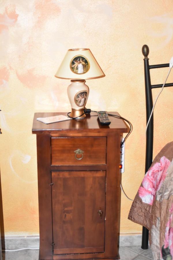 B&B Il Girasole Асемини Екстериор снимка